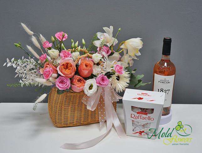 Set with Roses and Orchids in a Basket, Raffaello Sweets, PURCARI Wine photo